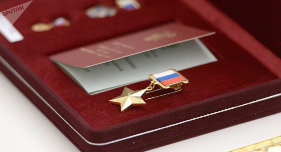 Сбитого в Сирии пилота Су-24 представили к высшей награде