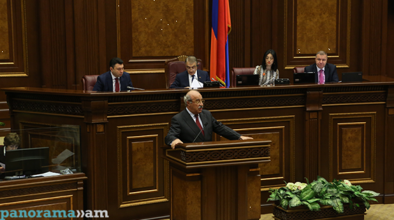 Хосров Арутюнян назвал причину представления поправок в Налоговый кодекс Армении