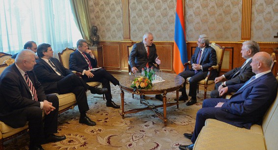 Посредники Минской группы ОБСЕ по Карабаху призвали стороны избегать провокаций