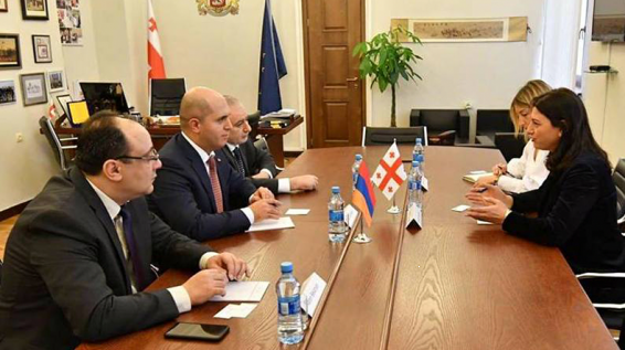 Հայ-վրացական հարաբերությունները չպետք է կախված լինեն երրորդ կողմերի հետ հարաբերություններից. Աշոտյան