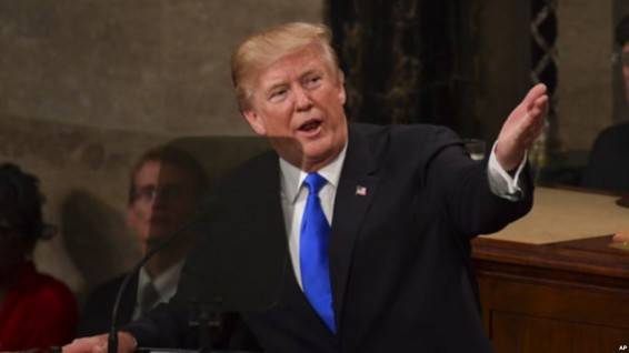 Трамп просит у Конгресса ассигнований на строительство стены и укрепление вооруженных сил