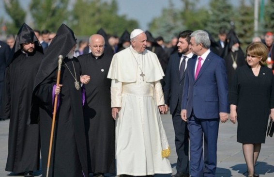 Երբ լսեցի նախագահի ելույթի տոնը, շատ տարօրինակ կթվար նույնը չասելը. Հռոմի պապը «ցեղասպանություն» բառն օգտագործելու մասին