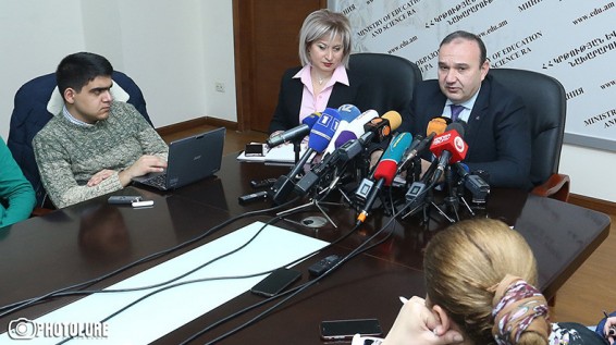 Нужно решить проблему тяжелых школьных портфелей, но виноваты во всем также родители и учителя