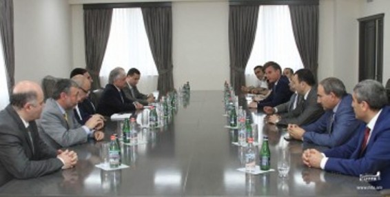 Video. ԱԳ նախարարը պատգամավորներին է ներկայացրել Վիեննայի և Պետերբուրգի պայմանավորվածությունների ուղղությամբ ձեռնարկվող ջանքերը