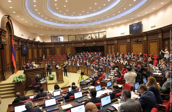 ԱԺ-ն ընդունեց ընտրական օրենսգրքի փոփոխություններն ու լրացումները