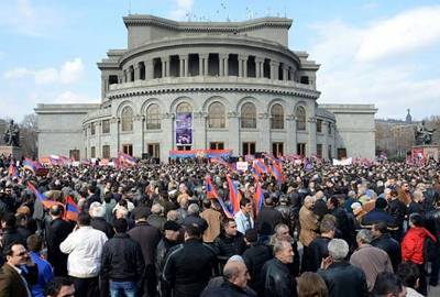 Հանրահավաք Ազատության հրապարակում. Րաֆֆի Հովհաննիսյանն ու Փաշինյանը կմասնակցե՞ն. «Հրապարակ»