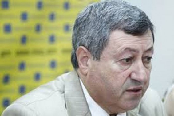 Ինքնաթիռն ու լաստանավը Լարսի անցակետին հայ բեռնափոխադրողների համար այլընտրանք չեն. Վազգեն Սաֆարյան