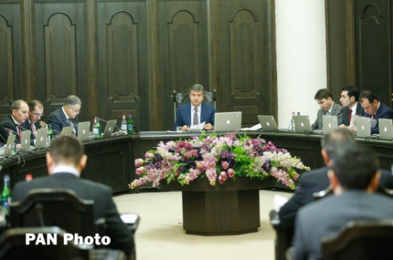 Վարչապետը Դավիթ Լոքյանին ու մարզպետներին հանձնարարեց անդրադառնալ բացթողումներ արձանագրած մարմիններում կադրային փոփոխությունների հարցին