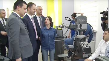 Video. Միքայել և Կարեն Վարդանյանները 120 միլիոն դրամ են հատկացրել Հայրենիքի պաշտպանի վերականգնողական կենտրոնին