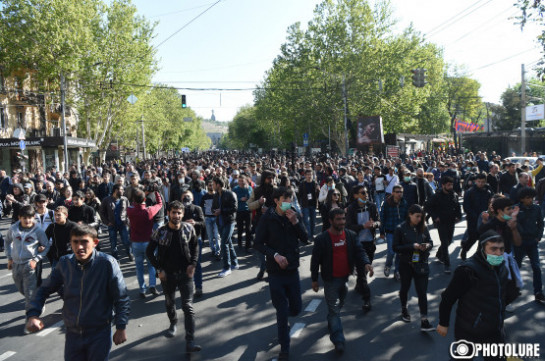 Ոստիկանություն է բերվել 80 անձ