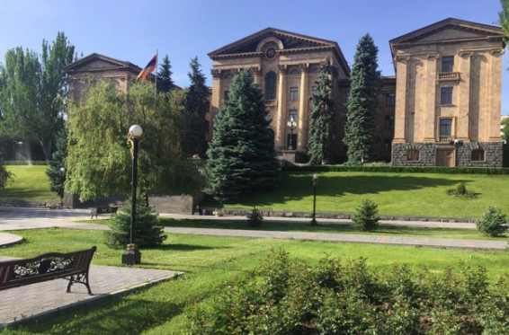 Ահազանգ է ստացվել ԱԺ-ում պայթուցիկ նյութի տեղադրման վերաբերյալ. ԱԱԾ-ը բացահայտել է կեղծ ահազանգի հեղինակին