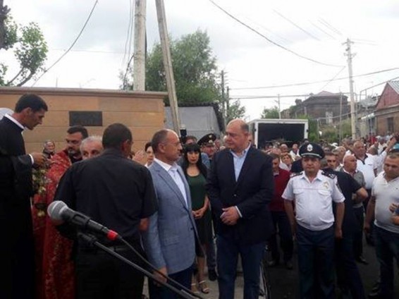 Գյումրիում բացվեց քառօրյա պատերզմի հերոս Ալեքսան Առաքելյանի անվան պուրակ