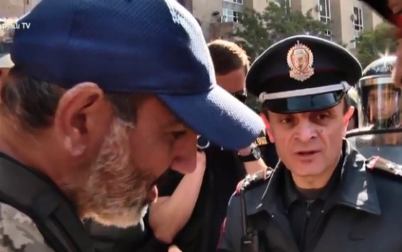 «Մի քանի ժամ չենք տեսնվում՝ արդեն կարոտում ենք». Վալերի Օսիպյանը՝ Նիկոլ Փաշինյանին
