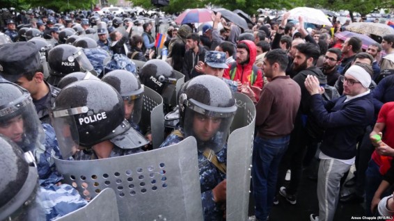 Ոստիկանությունը զգուշացնում է՝ «ստիպված է լինելու կիրառել օրենքով սահմանված համաչափ իրավական ներգործություն»