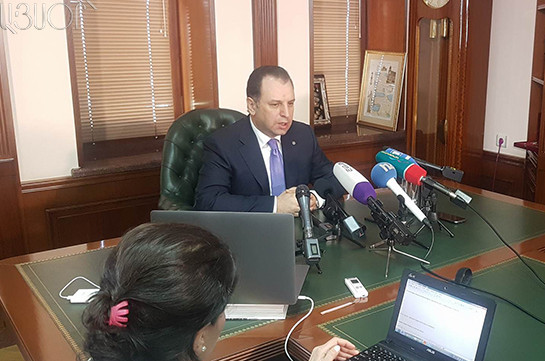 Ամեն վայրկյան աղոթում եմ, որ որևէ մեկի նյարդերը տեղի չտան և ոտքն արգելակի փոխարեն գազին չսեղմի. Վիգեն Սարգսյանը` ցույցերին երեխաների մասնակցության մասին