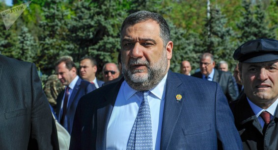 Миллиардеры-армяне: будем вручать премии гуманизма при любой ситуации в Армении