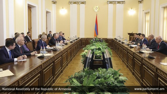 Ռուս պատգամավորներն այսօր հանդիպել են ԱԺ խմբակցությունների ներկայացուցիչների հետ