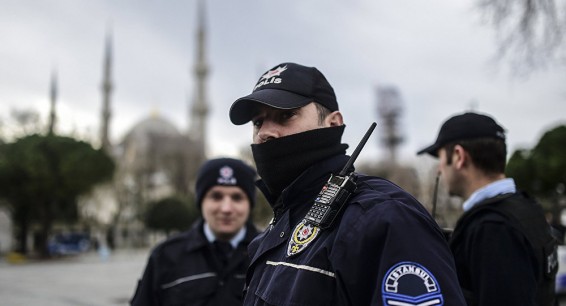 МВД Турции обещает расследовать налет «мусорных патриотов» на армянскую церковь