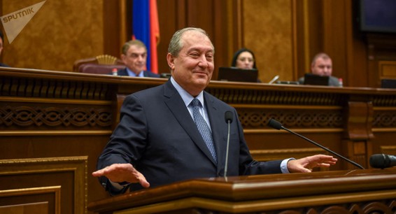 Мы начали строить новую Армению: - обращение президента Армена Саркисяна