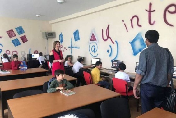 Տրանսպորտի, կապի և ՏՏ նախարարի տեղակալը Հնդկաստանի դեսպանի հետ այցելել է Վայոց ձորի մարզի դպրոցներ