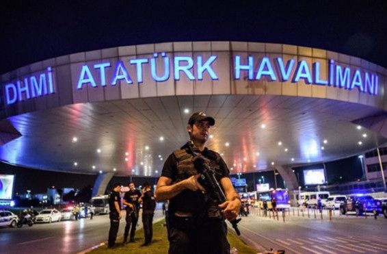 Թուրքիայում ևս 17 կասկածյալ է կալանավորվել օդանավակայանի ահաբեկչության առնչությամբ