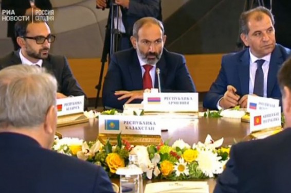 Սոչիում մեկնարկել է Եվրասիական տնտեսական բարձրագույն խորհրդի նիստը, որին մասնակցում է նաև ՀՀ վարչապետը