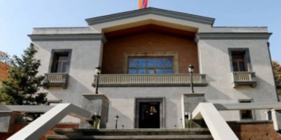 Ուղիղ. ՀՀ նախագահի նստավայրում մեկնարկում է նախարարների երդման արարողությունը