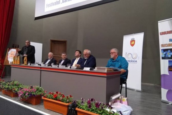 Ռումինիայում Հայաստանի դեսպանն այցելել է Ռոման քաղաք