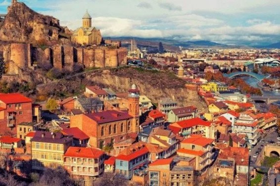 Թբիլիսիի փողոցներում սկսել է հսկողություն սահմանել զբոսաշրջային ոստիկանությունը