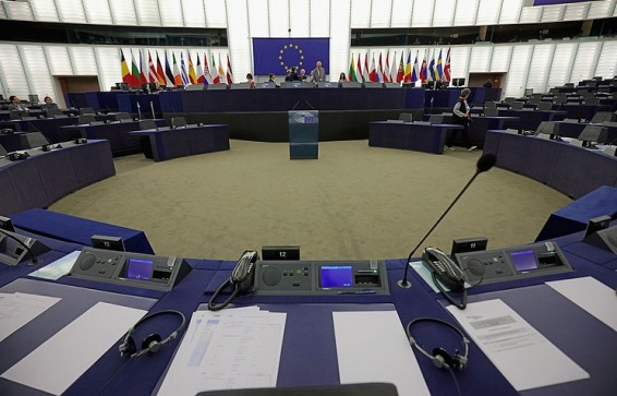 Комитет Европарламента высказался за отмену виз для граждан Украины, Грузии и Косова