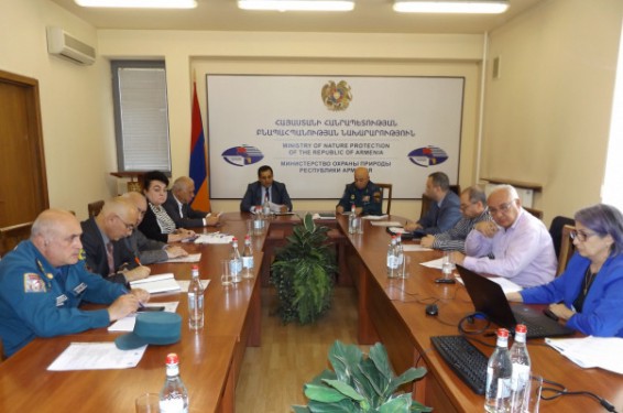 Բնապահպանության նախարարությունում քննարկվել է Նուբարաշենի թունաքիմիկատների գերեզմանոցի մաքրման և թափոնների ոչնչացման խնդիրները