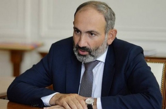 Զարմանում եմ, որ Հայաստանում դեռ կան պաշտոնյաներ, որոնց մեքենաները շարունակում են չկանգնել լուսացույցի կարմիր լույսի տակ. Նիկոլ Փաշինյան