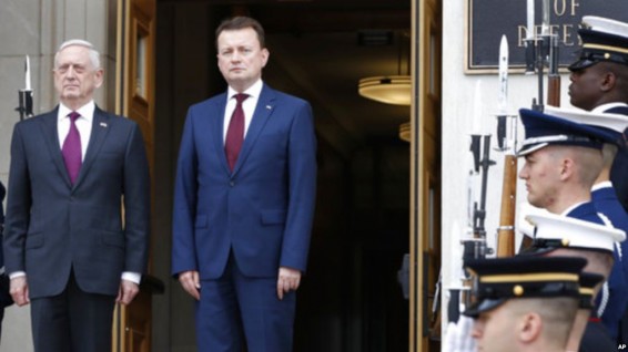 Минобороны Польши: обсуждается постоянное размещение войск США на польской территории