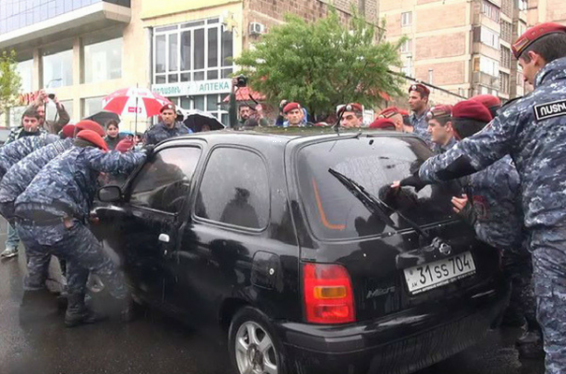 Այն ցուցարարները, որոնց ավտոմեքենաները վնասվել են բողոքի ցույցերի ընթացքում, կարող են դիմել ՃՈ