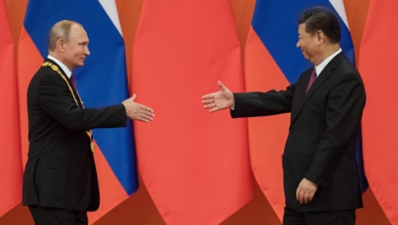 Путин подарил Си Цзиньпину русскую баню из алтайского кедра