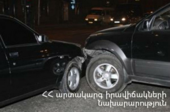 Բագրատունյաց պողոտայում տեղի ունեցած ավտովթարի հետևանքով երեք մարդ հոսպիտալացվել է