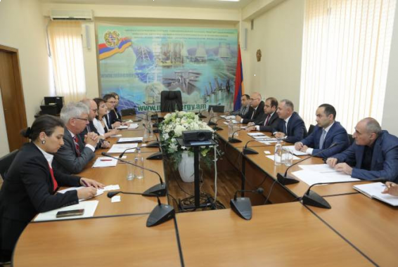 Արթուր Գրիգորյանը KFW տնօրենի հետ քննարկել է Հայաստան-Վրաստան 400 կՎ էլեկտրահաղորդման գծի կառուցման հետ կապված հարցեր