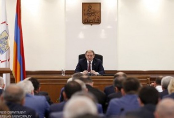 Քաղաքապետը հանձնարարել է գույքագրել քամու և կարկուտի պատճառած վնասները և երկօրյա ժամկետում քայլեր ձեռնարկել՝ դրանց վերացման ուղղությամբ