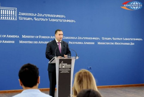 Տիգրան Բալայանը հորդորում է լուրջ չվերաբերվել «մեծ կոմբինատորի համբավ» ունեցող անձի ասածներին