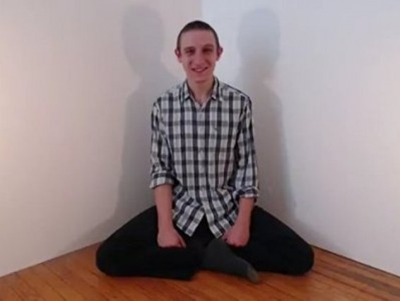 Բլոգերը տեսախցիկների առաջ մոտ 900 ժամ ժպտացել է