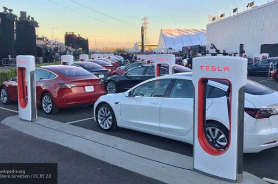 Глава Tesla заявил о намерении увеличить объемы выпуска Model 3 до 6 тыс. в неделю