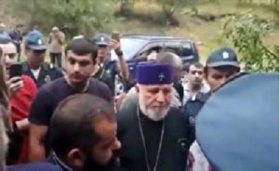 Верующие предлагают духовенству помощь