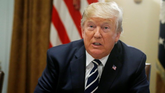Трамп заявил, что санкции против России останутся в силе