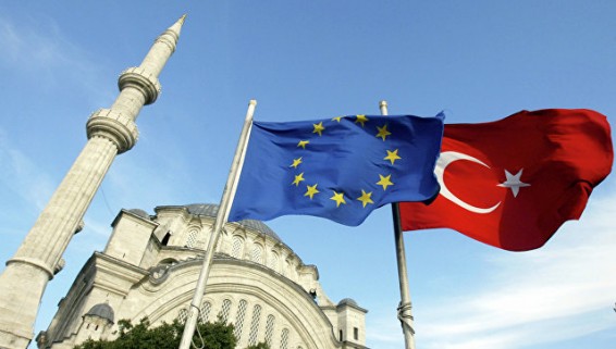 Турция обвинила Европарламент в пропаганде терроризма