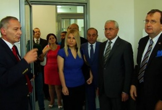 Video. Մարդկանց ու կենդանիների առողջությունը շաղկապված են իրար. տեղի ունեցավ լաբորատորիաների բացում