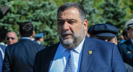Миллионер Рубен Варданян стал наполовину 