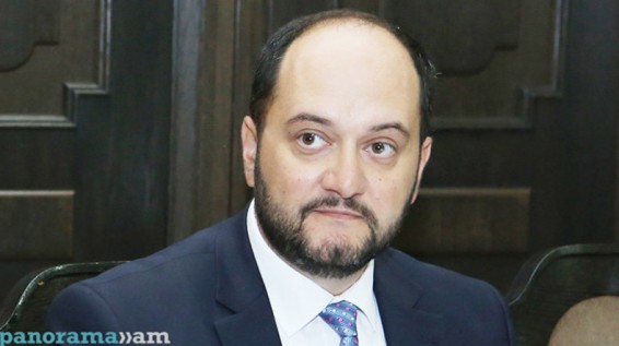 «Встретимся»: глава Минобрнауки Армении пригласил студентов и преподавателей университета Гориса на встречу