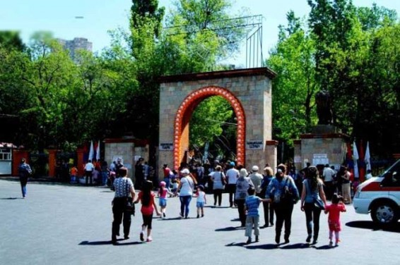 Կենդանաբանական այգին օգոստոս-սեպտեմբեր ամիսների համար անսահմանափակ այցելության տոմսեր կվաճառի