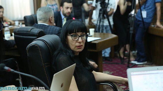 Ցուցակներում պետք է ընդգրկվեն ԱԺ-ում աշխատելու ունակ կանայք. Նաիրա Զոհրաբյան