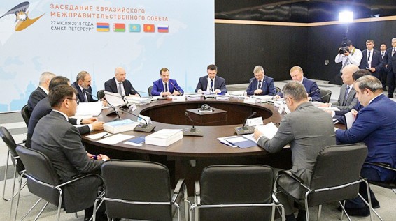 Дмитрий Медведев: Евразийская пятерка успешно развивается, стабильно растет и товарооборот